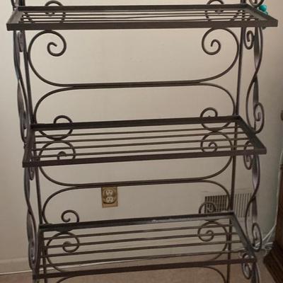 Metal bakers rack 
30w 12d 72h