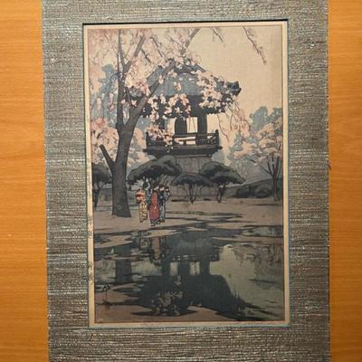 KFE065-Rare Original Wood Block Print By Hiroshi Yoshida “In a Temple Yard”
