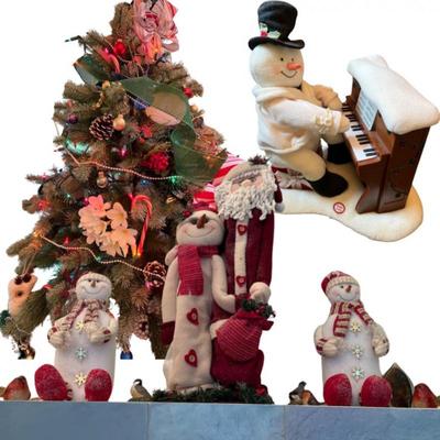 Christmas Cheer Collection: Tree, Hallmark Piano Snowman & Figures