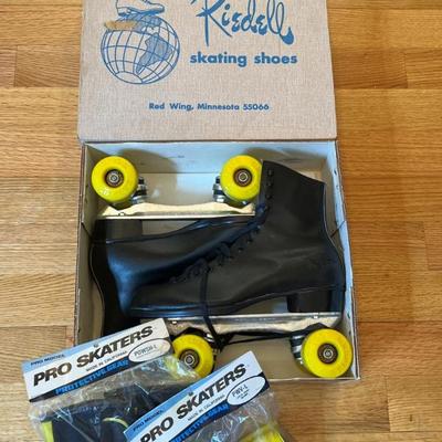 Riedell Vintage Roller Skates – Size 8 M – Made in Red Wing, MN