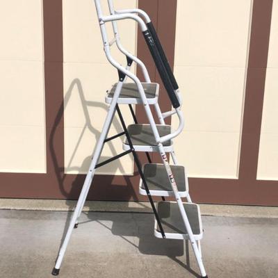 Folding Project Step Ladder – 5-Foot Aluminum Design