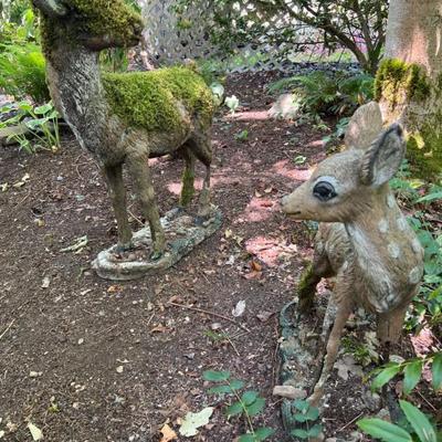 Pair of Sculpted Cement Garden Deer – Nature-Inspired Outdoor Décor