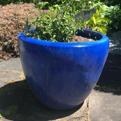 Large Blue Ceramic Planter with Metal Garden Art - Plant Included