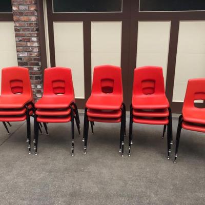 Fourteen Hard Plastic Chairs with Metal Legs – Stackable Seating