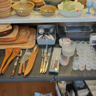 Sale Photo Thumbnail #40: Kitchenware