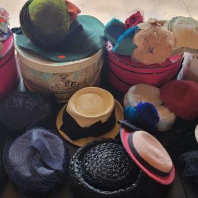 Sale Photo Thumbnail #163: Vintage Hats
