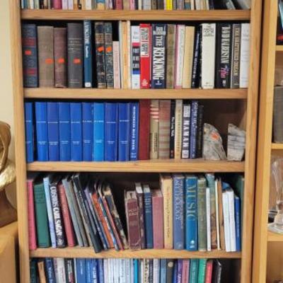 Sale Photo Thumbnail #131: Books
