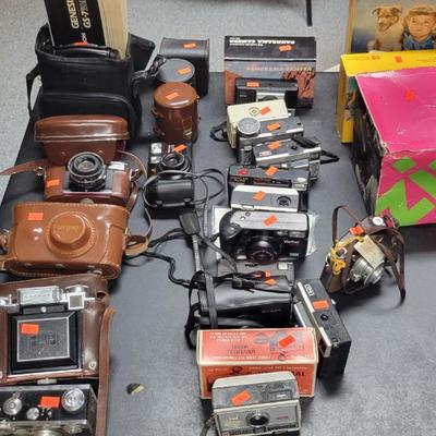 Sale Photo Thumbnail #143: Cameras 
