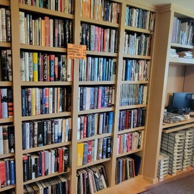 Sale Photo Thumbnail #57: Office with Library