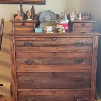 Sale Photo Thumbnail #81: Nice antique dresser