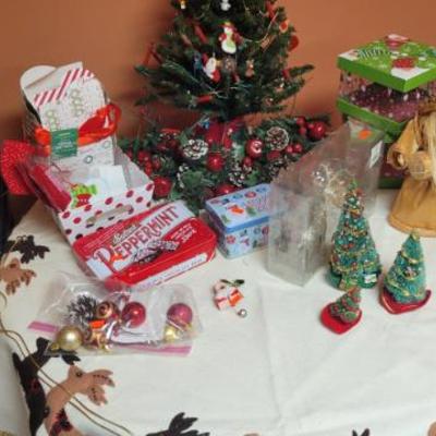 Sale Photo Thumbnail #147: Christmas