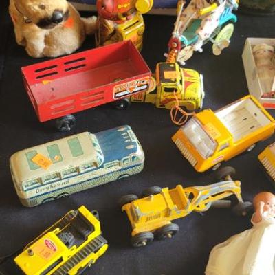 Sale Photo Thumbnail #177: Vintage Toys