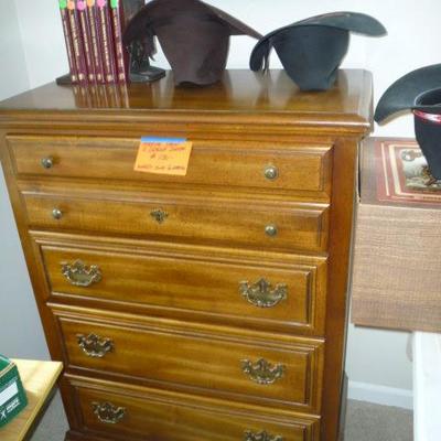 Sale Photo Thumbnail #137