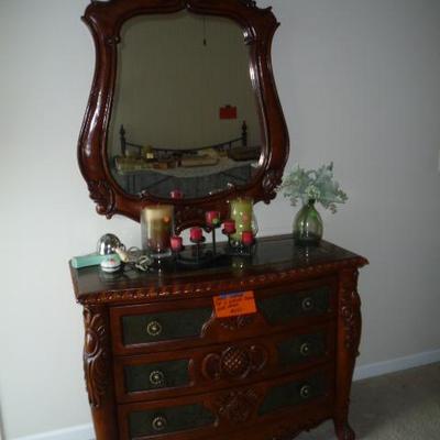 Sale Photo Thumbnail #109