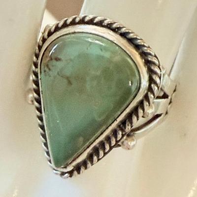 Larose Ganadonegro 3 Sterling Silver & Green Turquiose Ring Size 7.5 (as Is) - Total Weight 6.61 Grams