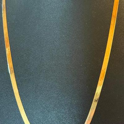Lovely 14K Yellow Gold Herringbone 20 Inch Necklace - Total Weight 7.3 Grams
