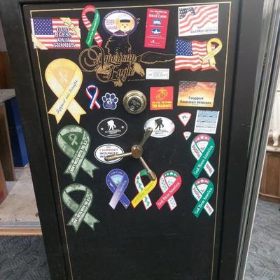 1 American Eagle Safe