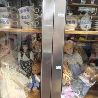Dolls and dishes