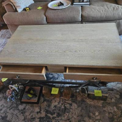 Sale Photo Thumbnail #828