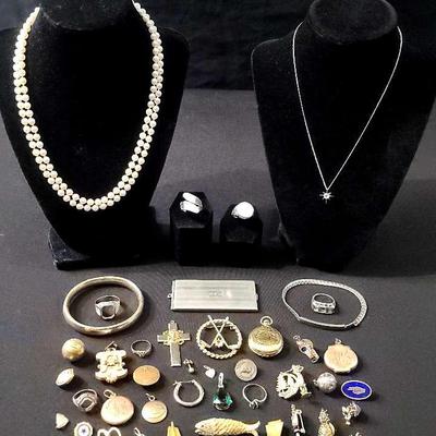 Gold Tone And Silver Tone Jewelry 