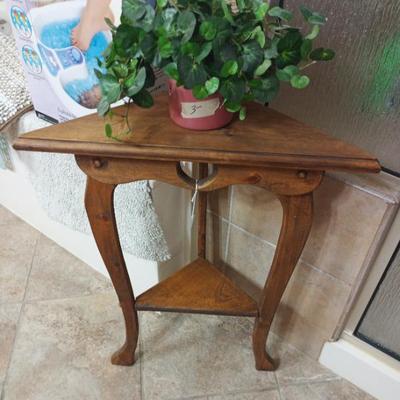 Sale Photo Thumbnail #44: Small Corner table