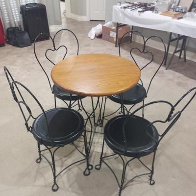 Sale Photo Thumbnail #25: Ice cream parlor dining set 