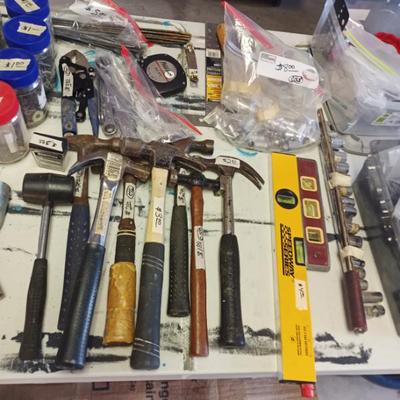 Sale Photo Thumbnail #116: Assorted hand tools