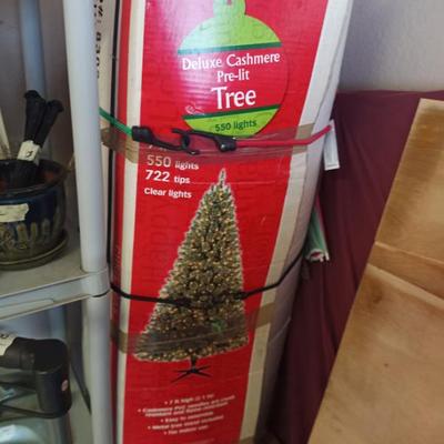 Sale Photo Thumbnail #96: Xmas tree