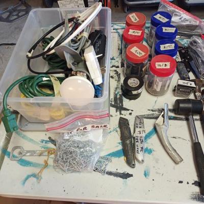 Sale Photo Thumbnail #115: Assorted hardware & electr