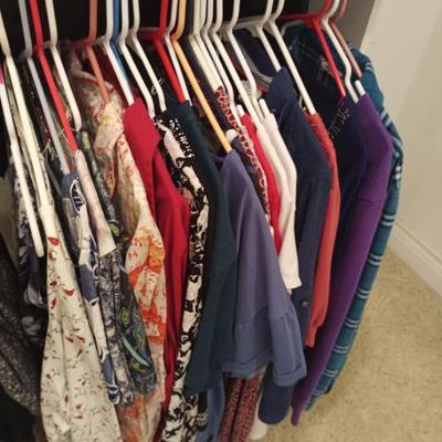 Sale Photo Thumbnail #77: More clothes 