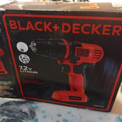 Sale Photo Thumbnail #124: Black & Decker drill garden pro