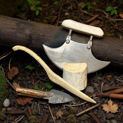 Inuit tools ulu harpoon head & carved knife