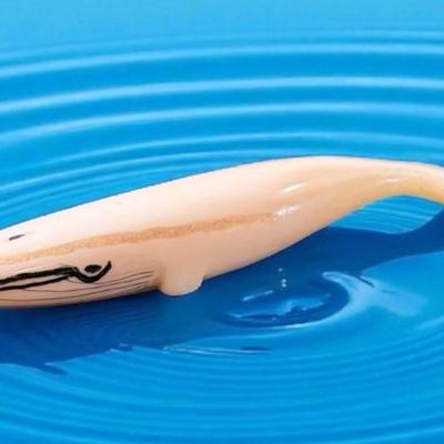 Clyde piscoxa signed carved whale figurine