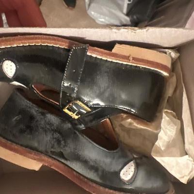 Vintage chldren's shooes