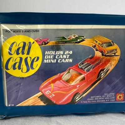 Vintage Car Case – Holds 24 Die-Cast Mini Cars