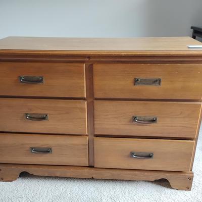 Sturdy 6-Drawer Solid Wood Dresser – Spacious & Classic Style