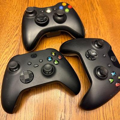 Xbox Game Controllers 