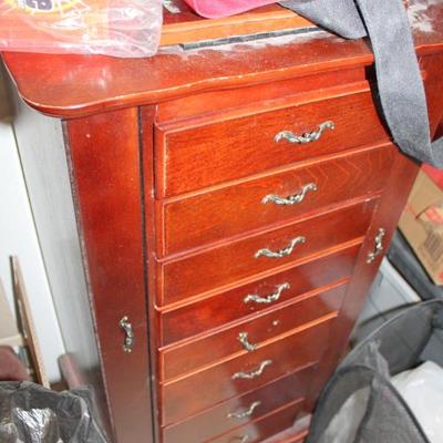 Sale Photo Thumbnail #171