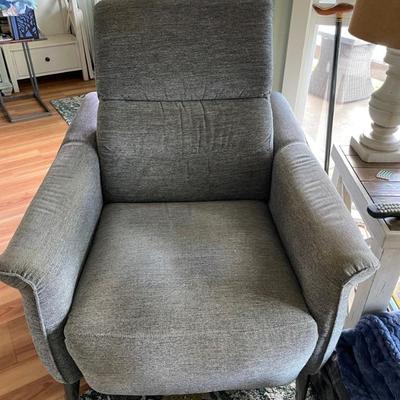 HKM002 - Grey Fabric Recliner 