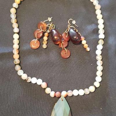 HKM042- White, Citrine And Amber Colored Handmade Necklace & Earrings