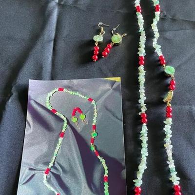 HKM008 - 18” Jade/Berry Red Beaded Necklace With Earrings