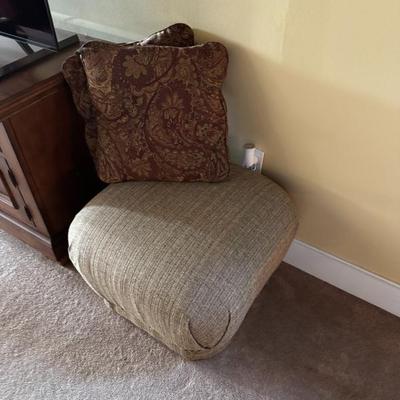 Sale Photo Thumbnail #181