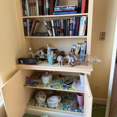 Assorted Knick knacks 