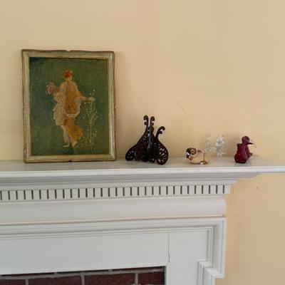 Florentine tray & assorted trinkets 