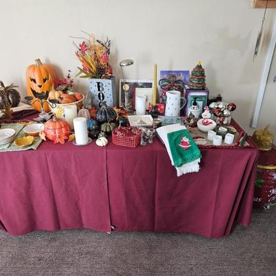Holiday Decorations 