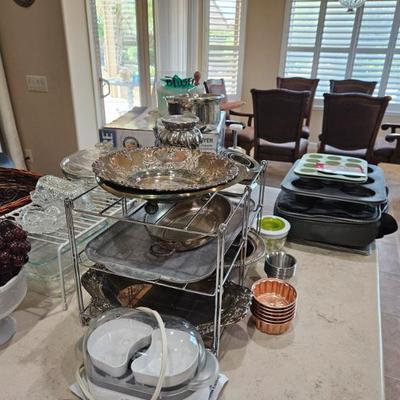 Dishware 