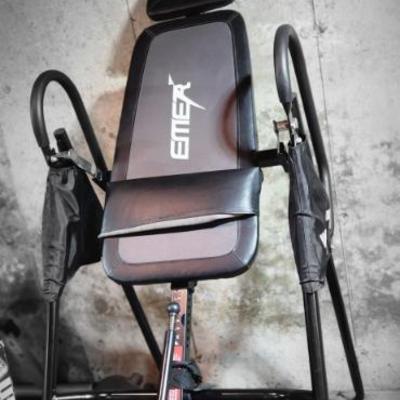 Inversion table