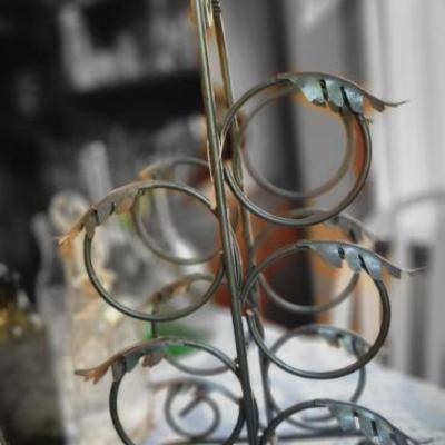 Wine holder
