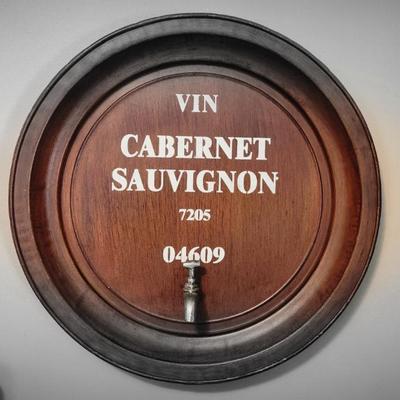 Wine wall hanging