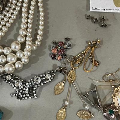 Sale Photo Thumbnail #35